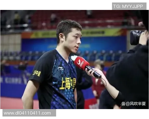 上海夺银发布会！许昕直呼比马龙弱不丢人，樊振东谈这四年收成！